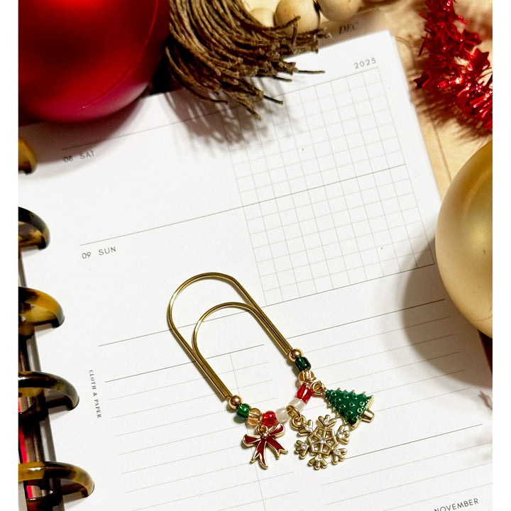 The Holiday Cheer Edit