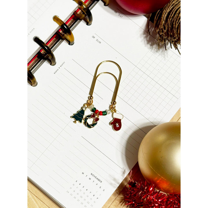 The Holiday Cheer Edit